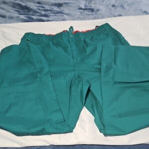 .Dickies Green Scrubs Comfortable Fit